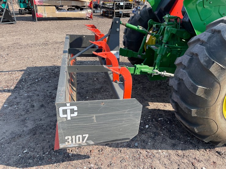 2022-john-deere-5055e-image-15