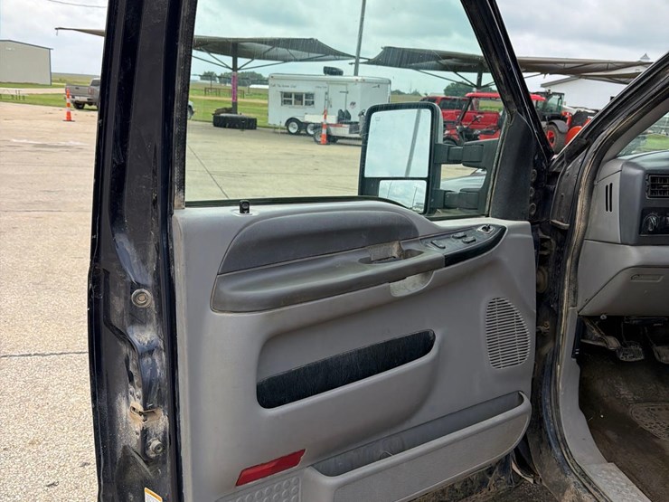 2000-ford-f250-image-23