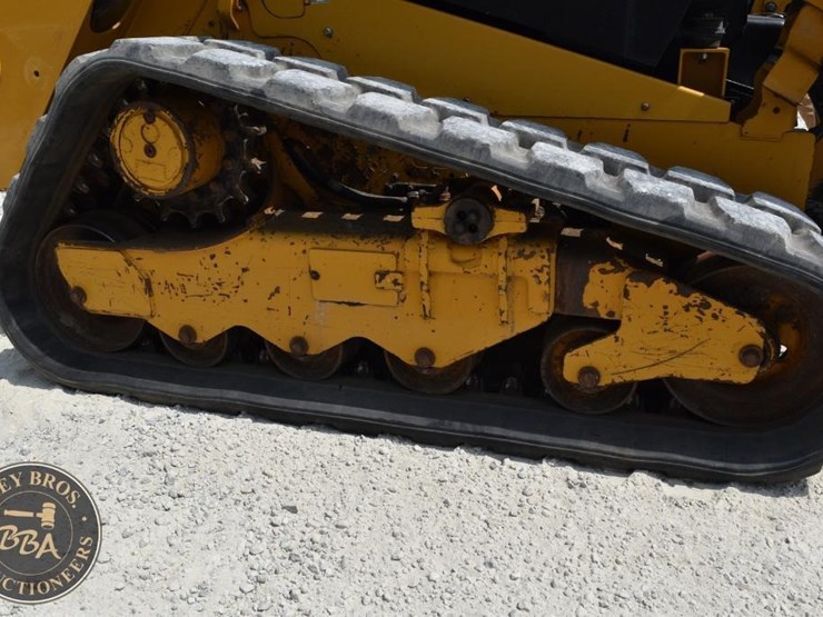 2021-caterpillar-259d3-image-27