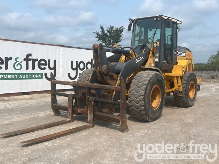2014-deere-624k-image-1