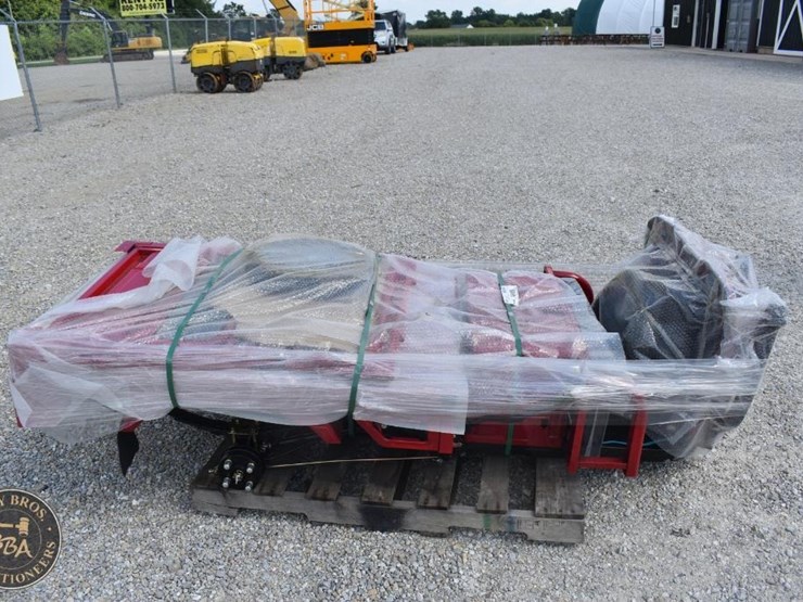 three-wheel-golf-cart-with-dump-bed-48499-image-2