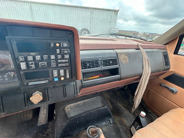 1990-chevrolet-c70-image-61