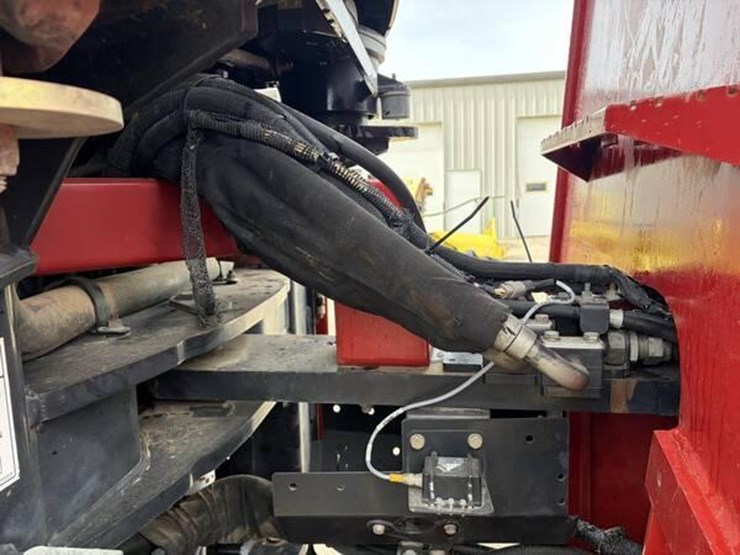 2014-case-ih-steiger-470-image-16