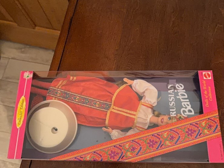 russian-barbie,-new-in-box-image-4