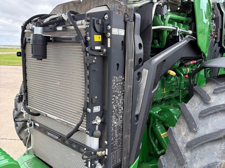 2022-john-deere-8r-280-image-44