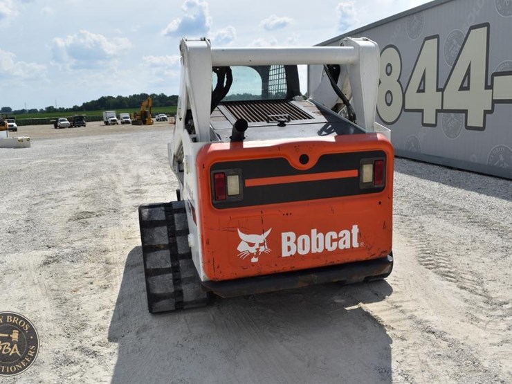 2016-bobcat-t740-image-55
