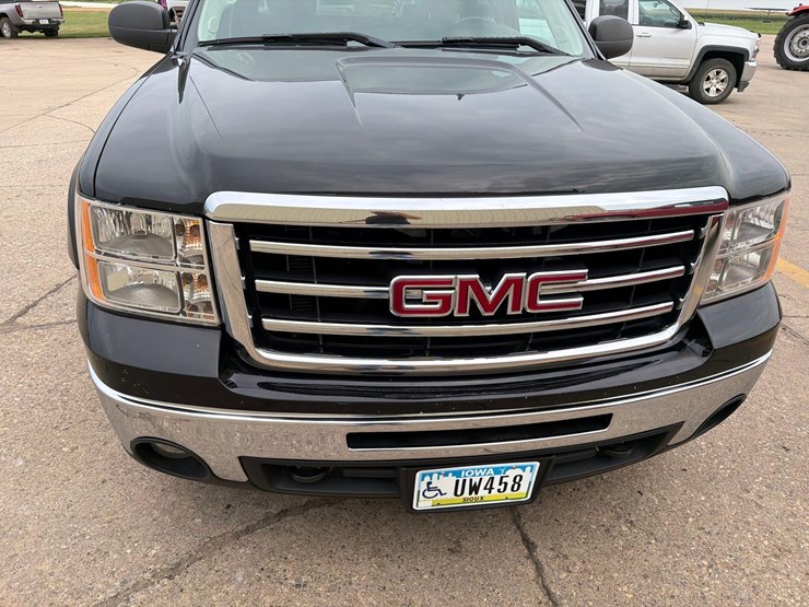 2012-gmc-sierra-1500-image-13