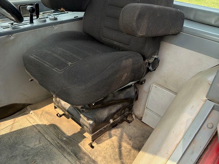case-ih-7130-image-34