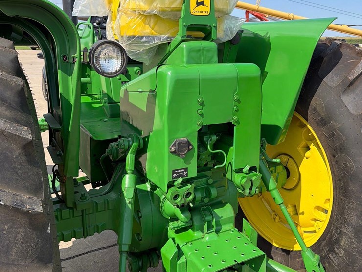john-deere-4020-image-29