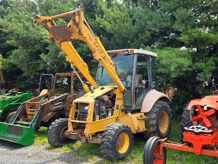 new-holland-555e-image-1