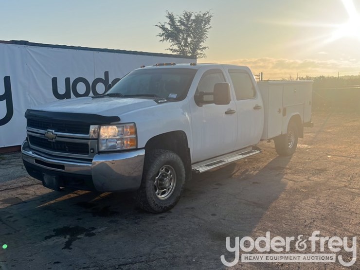 2010-chevrolet-silverado-2500-image-1