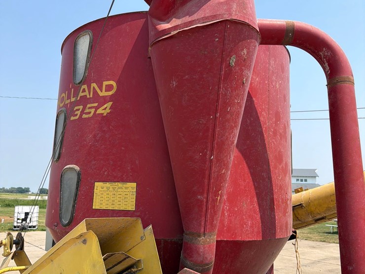 new-holland-354-image-18