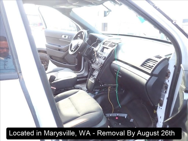 2019-ford-explorer-image-22