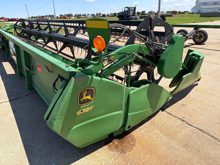 john-deere-630f-image-5