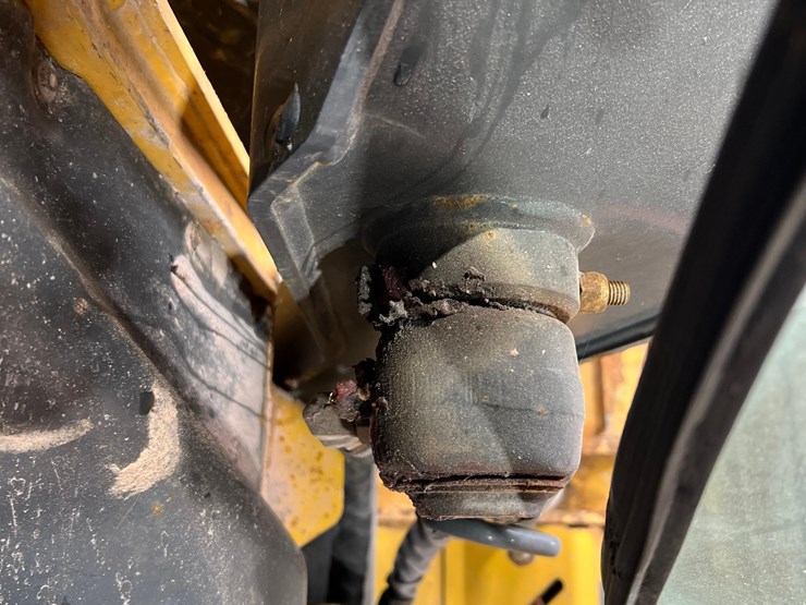 deere-324g-image-33