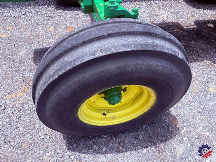 john-deere-2840-image-9