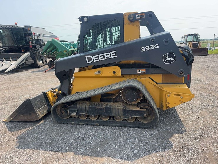 2018-deere-333g-image-3