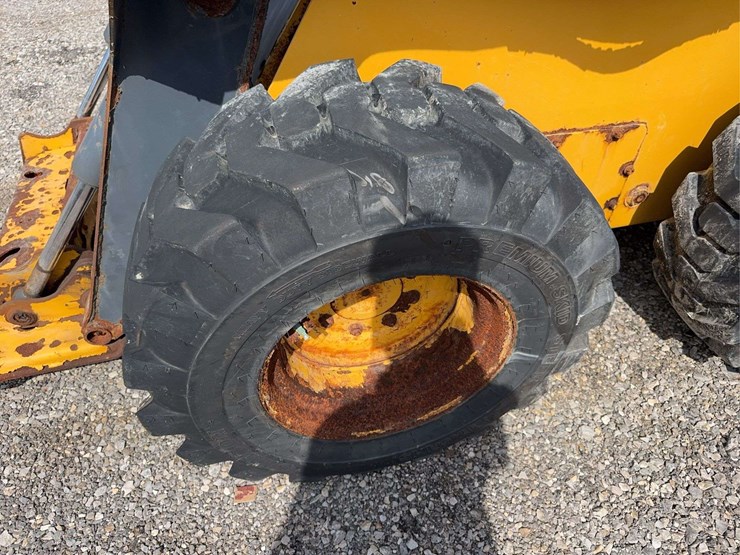 deere-328d-image-14