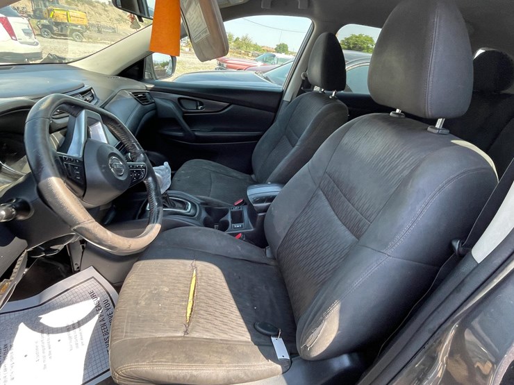 2018-nissan-rogue-image-34