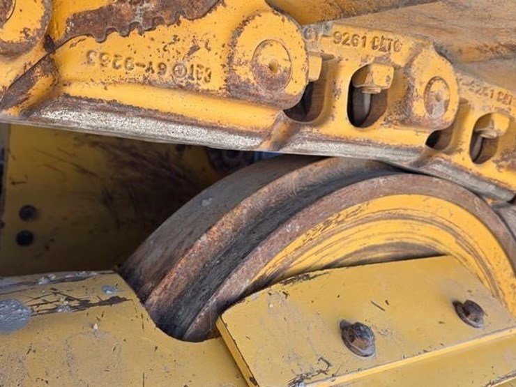 2020-caterpillar-d5k2-lgp-image-39