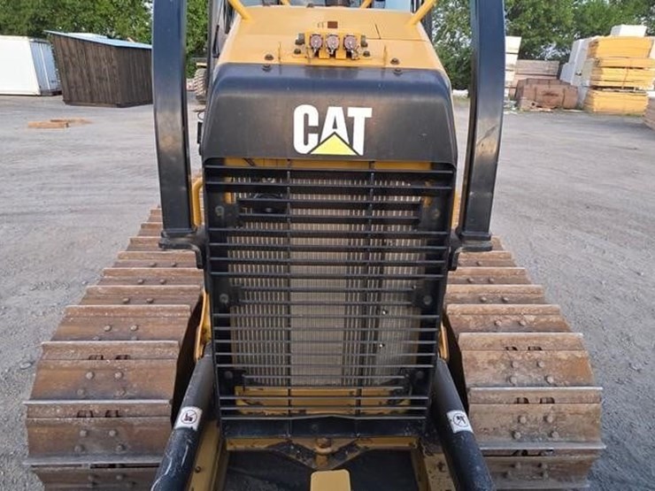2017-caterpillar-d5k2-xl-image-52