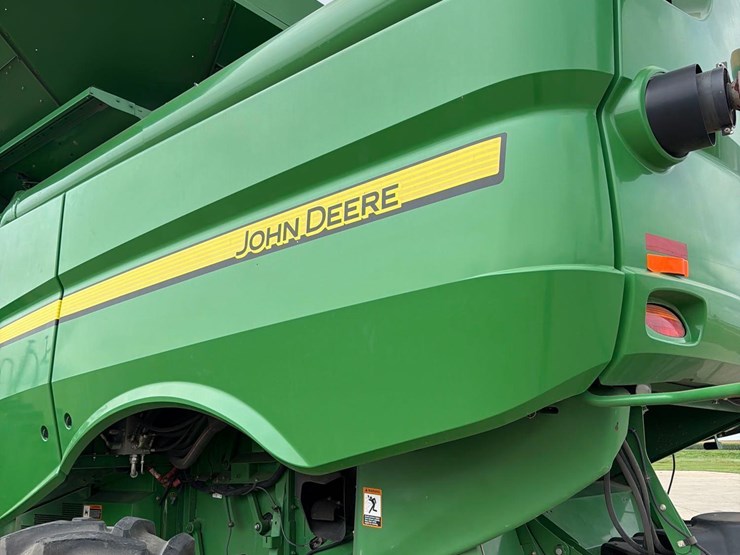 2012-john-deere-s680-image-9