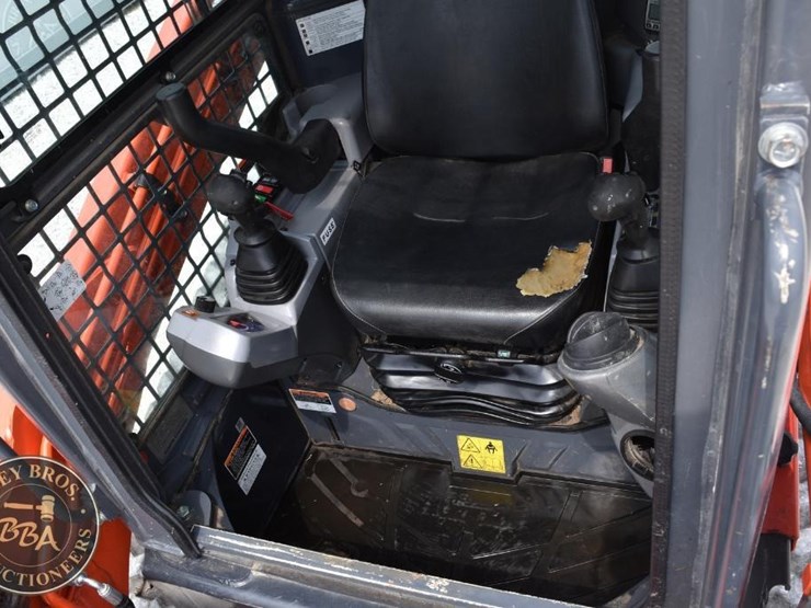 2020-kubota-svl75-2-image-43