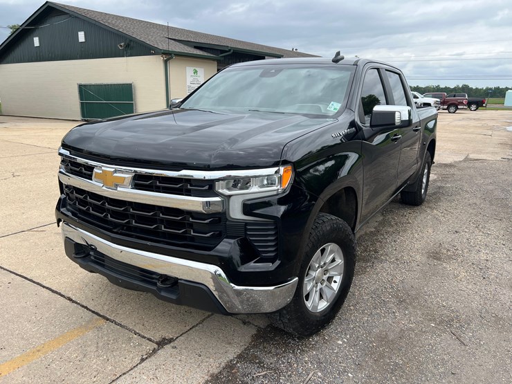 2022-chevrolet-silverado-1500-image-4