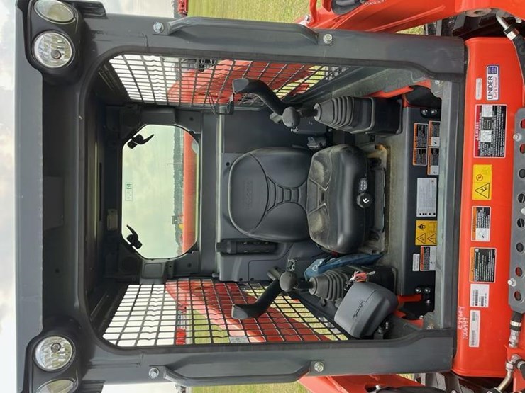 2024-kubota-ssv65-image-5