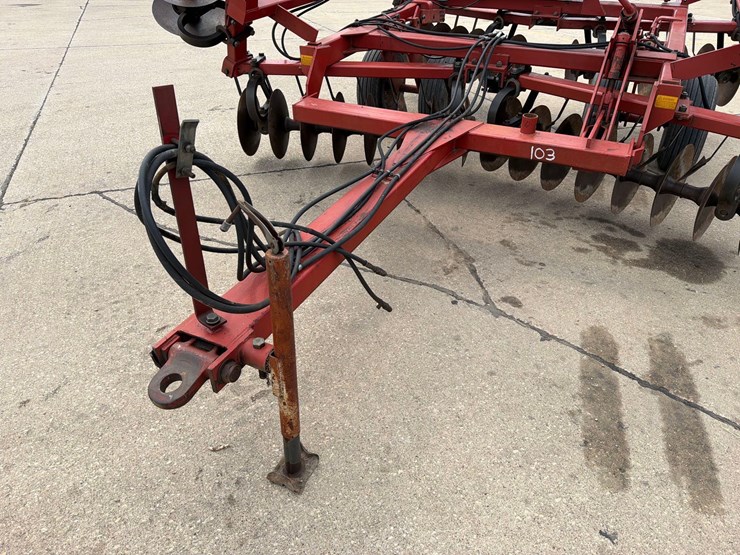 case-ih-3900-image-14