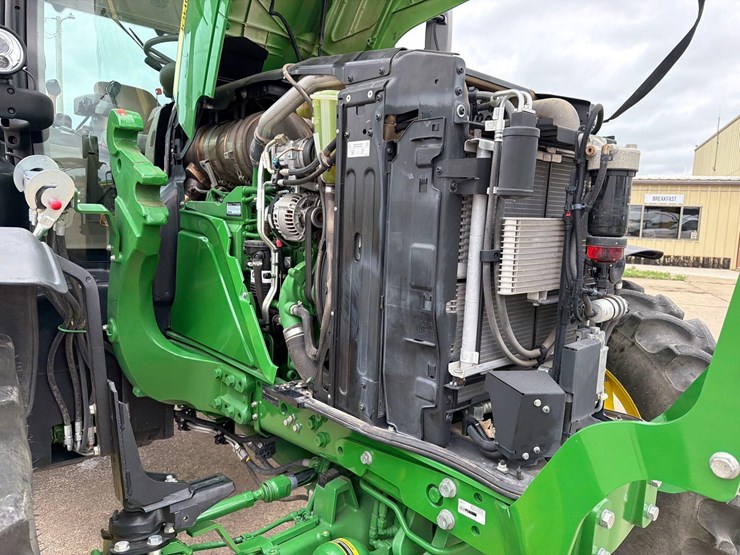 2021-john-deere-6155r-image-59