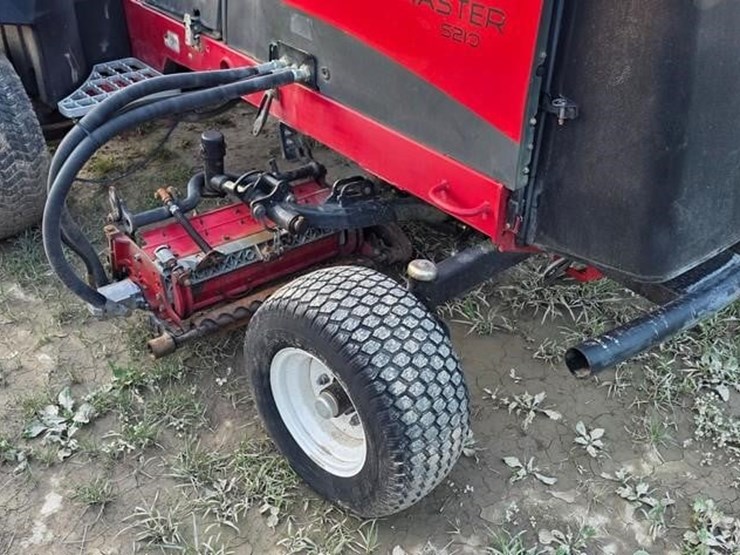 2011-toro-reelmaster-5210-image-16