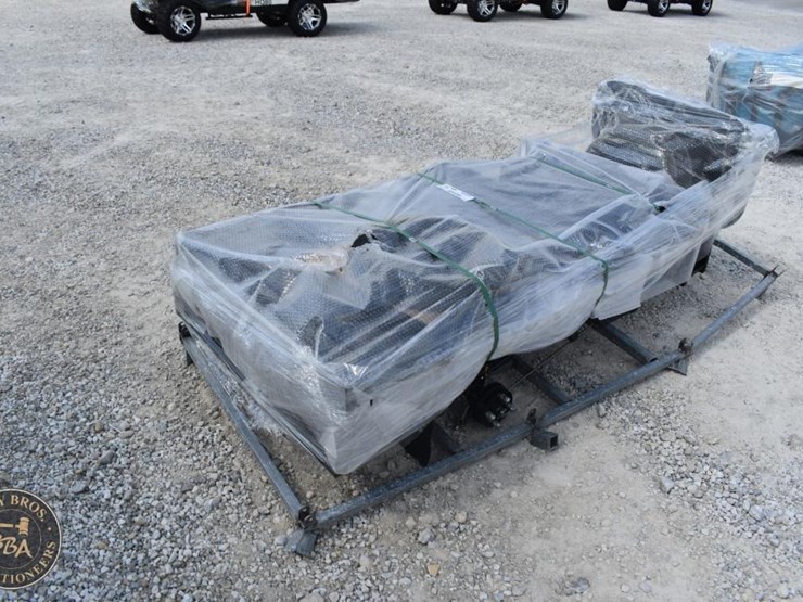 three-wheel-golf-cart-with-dump-bed-48496-image-4