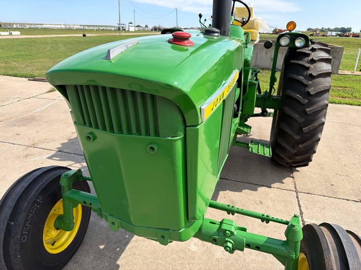 john-deere-4020-image-31