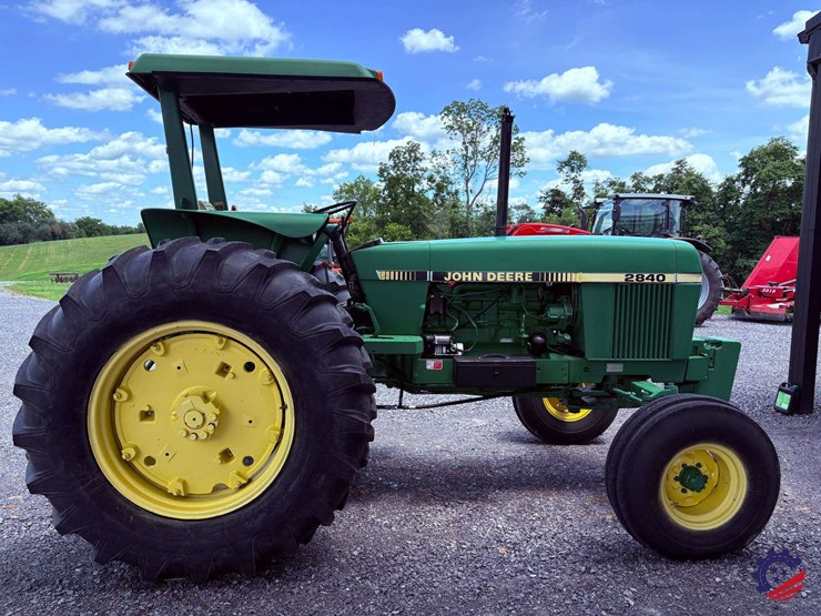 john-deere-2840-image-6