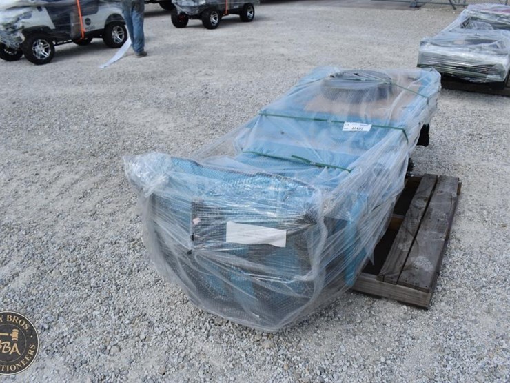 three-wheel-golf-cart-with-dump-bed-48497-image-4