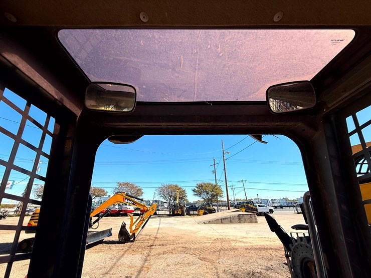 2020-takeuchi-tl8r2-image-9