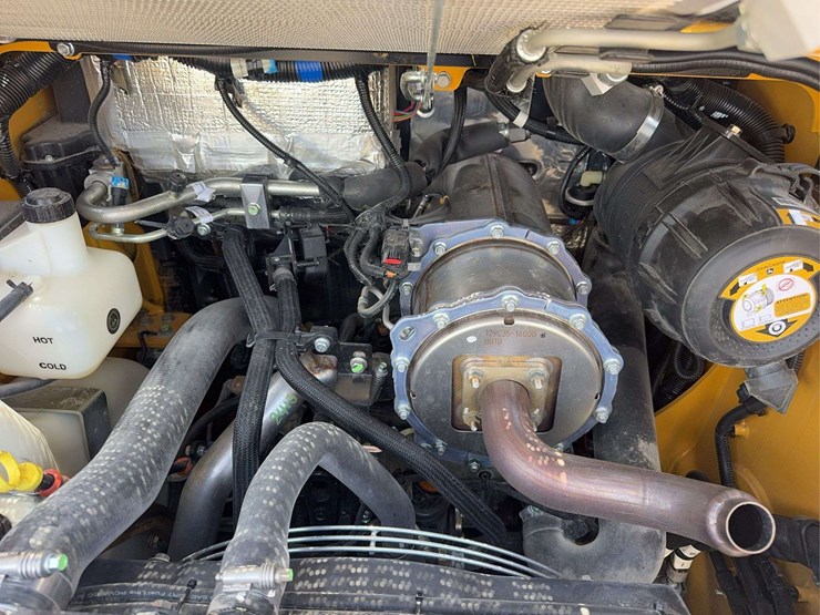 2024-deere-316gr-image-18