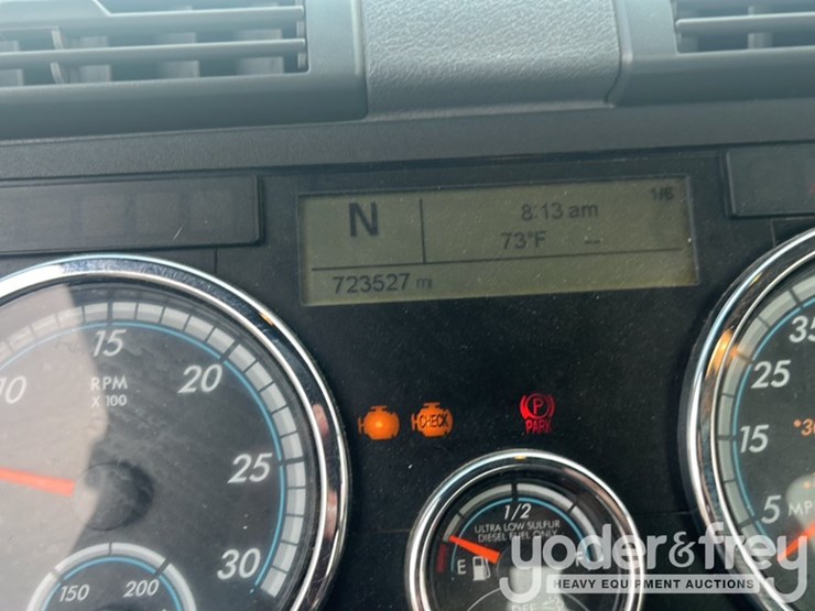 2018-freightliner-cascadia-113-image-46