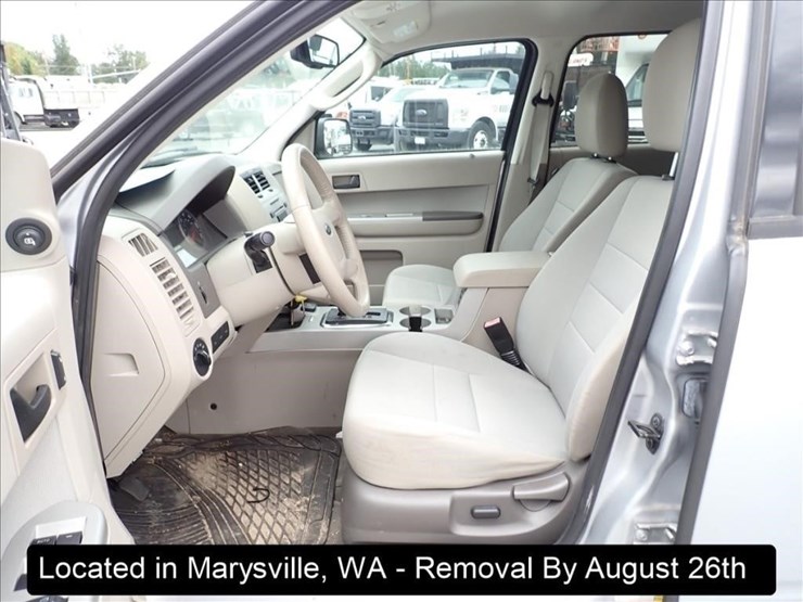 2011-ford-escape-image-4