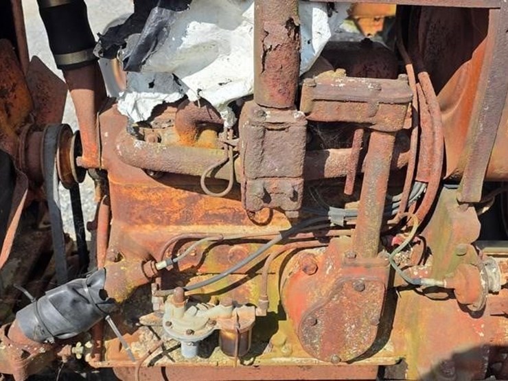 international-f14-image-18