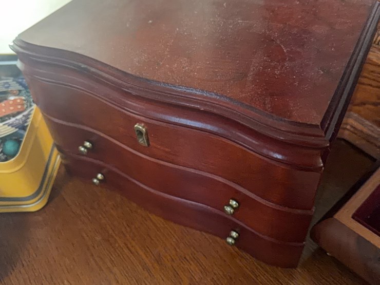 jewelry-and-jewelry-boxes-image-9