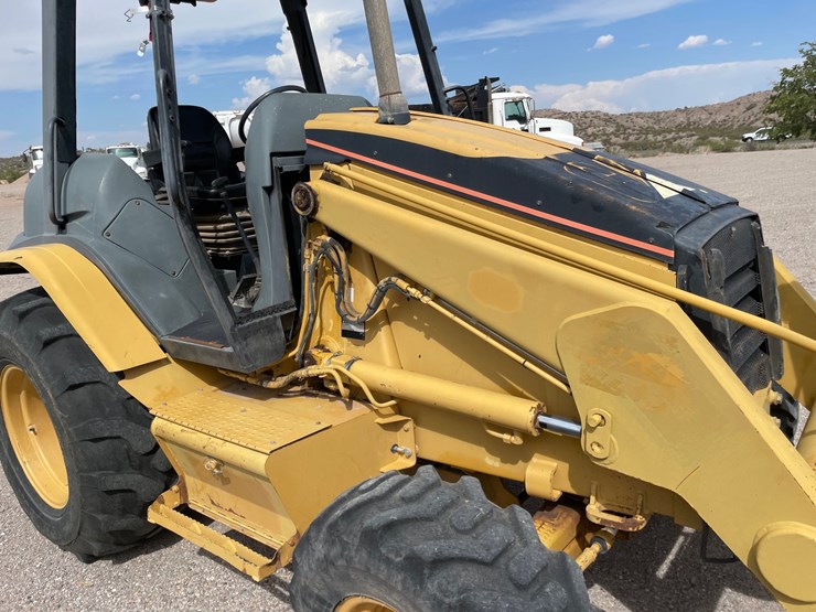 caterpillar-416d-image-25