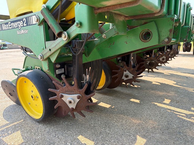 1994-john-deere-7200-image-21