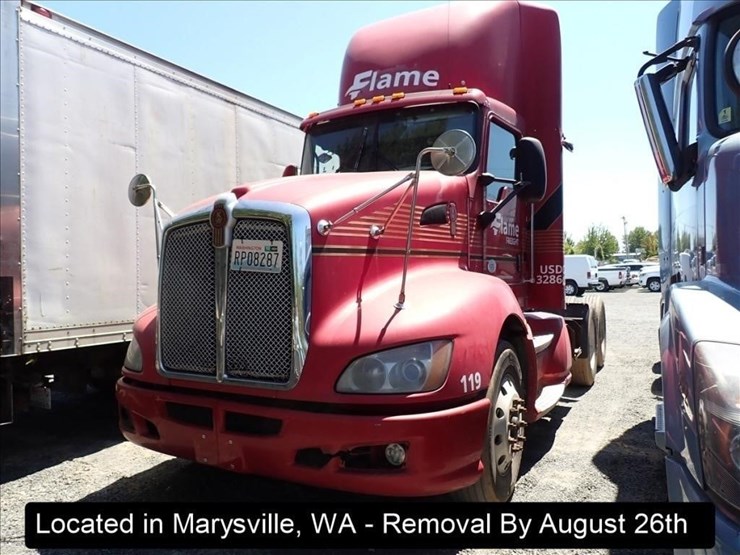 2010-kenworth-t660-image-1