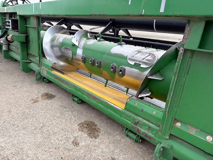 2009-john-deere-635f-image-22