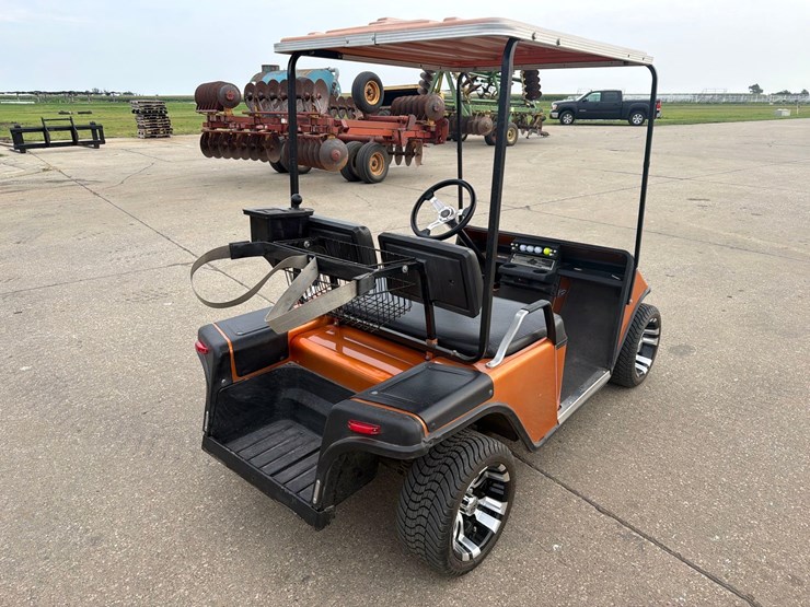 1987-ez-go-gas-golf-cart-image-4