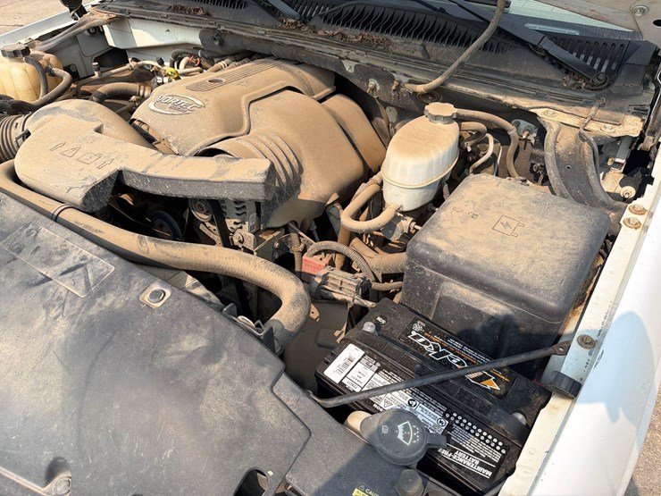 2005-gmc-yukon-denali-image-47