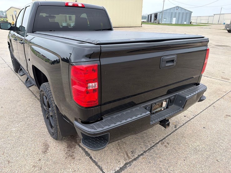 2018-chevrolet-1500-image-7