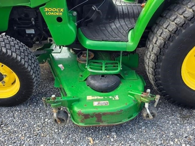 2013-john-deere-3520-image-24